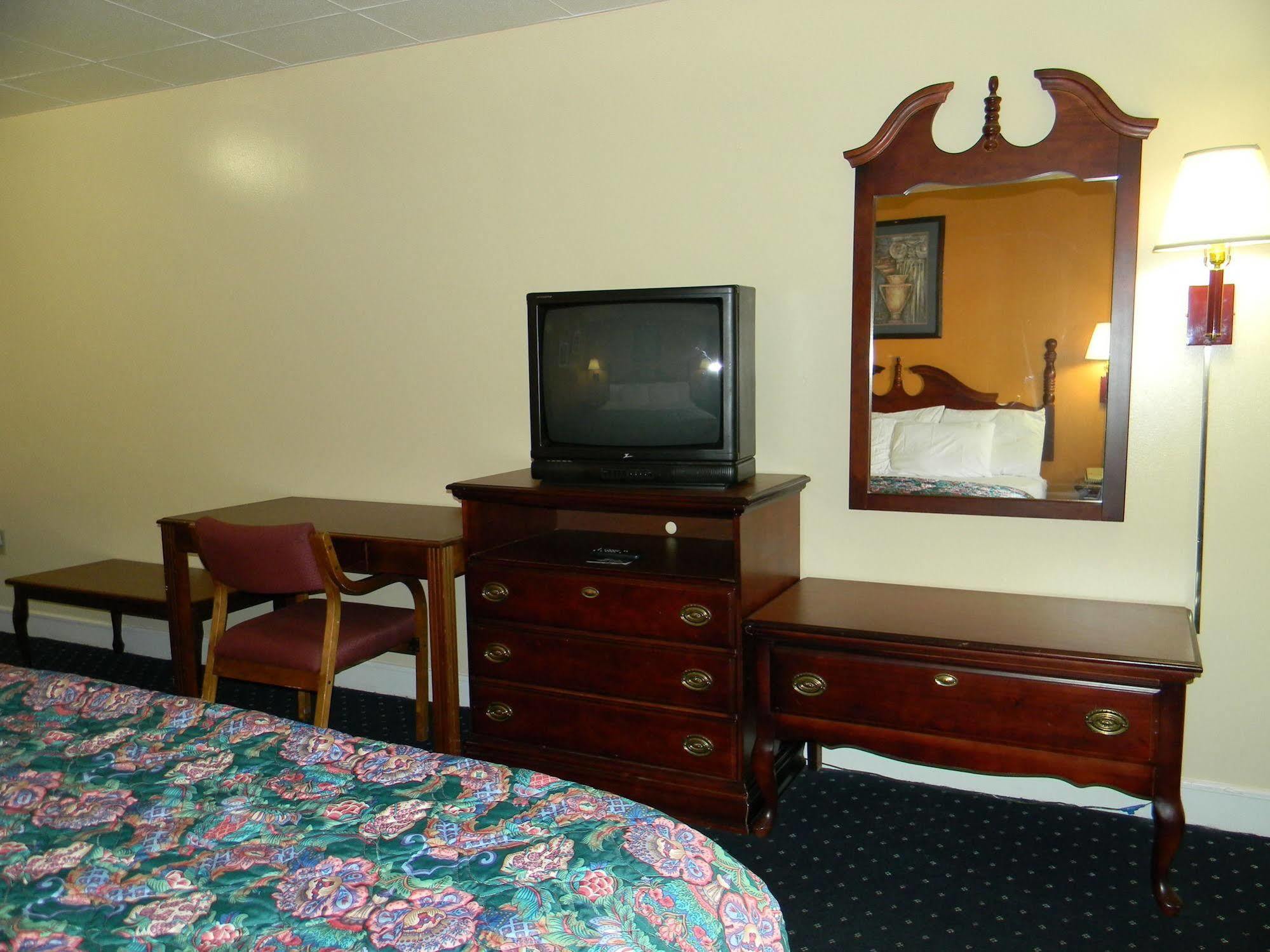 Fairfax Motel Roanoke Rapids Extérieur photo